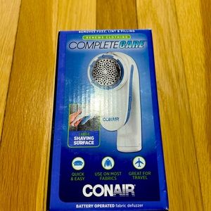 NWOT Conair CompleteCare Fabric Defuxxer